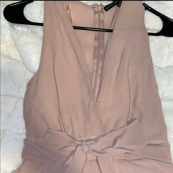 LANE201 RUFFLE ROMPER - MEDIUM - Picture 2 of 5